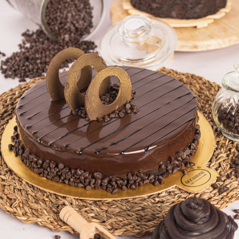 Chocolate Chip Cake (Eggless)